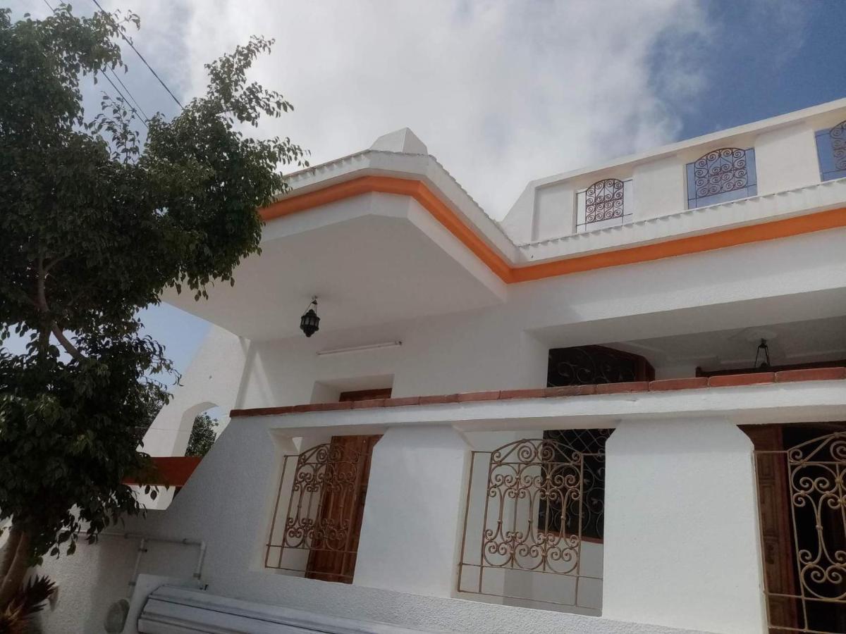 Villa luxueuse meublée Sfax Esterno foto
